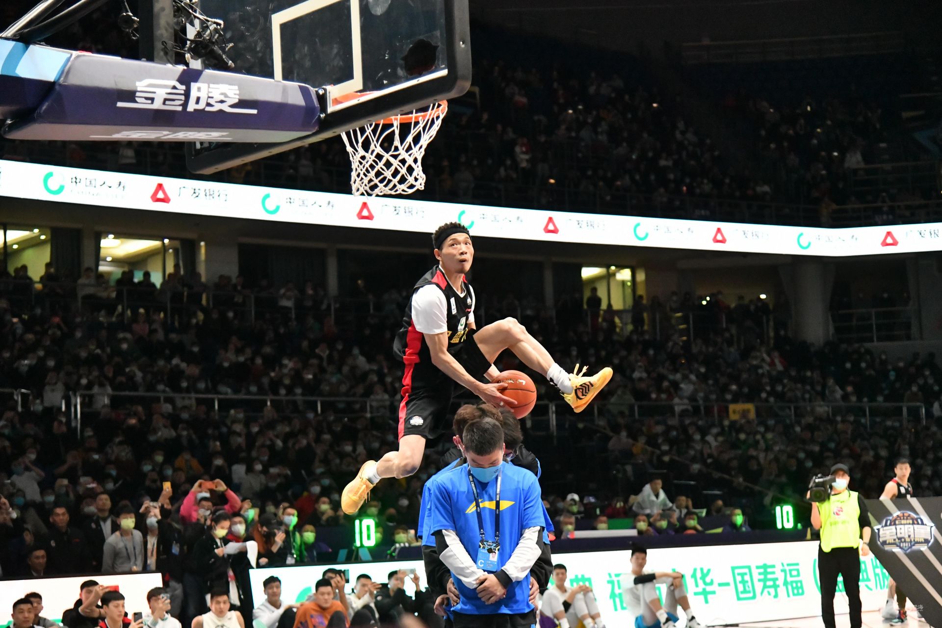 特里皮尔为 特里皮尔为